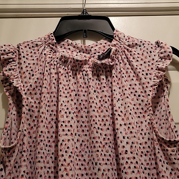 Top - Picture 4 of 4